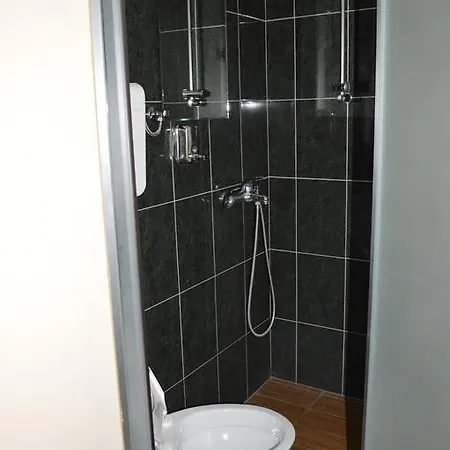 Pansion Lug Affittacamere Belgrado